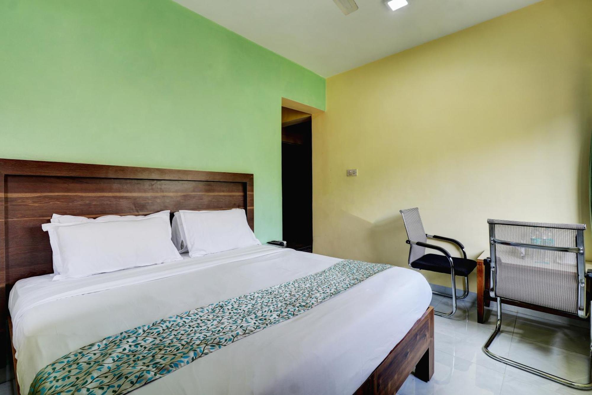 Amazinn Villa Лонавала Экстерьер фото
