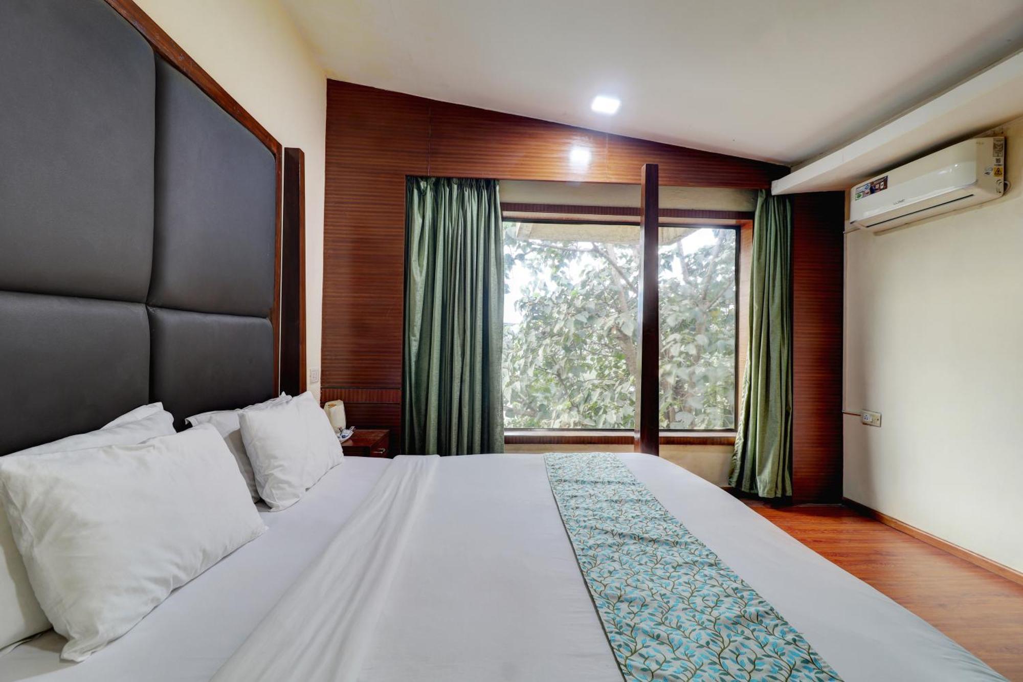 Amazinn Villa Лонавала Экстерьер фото