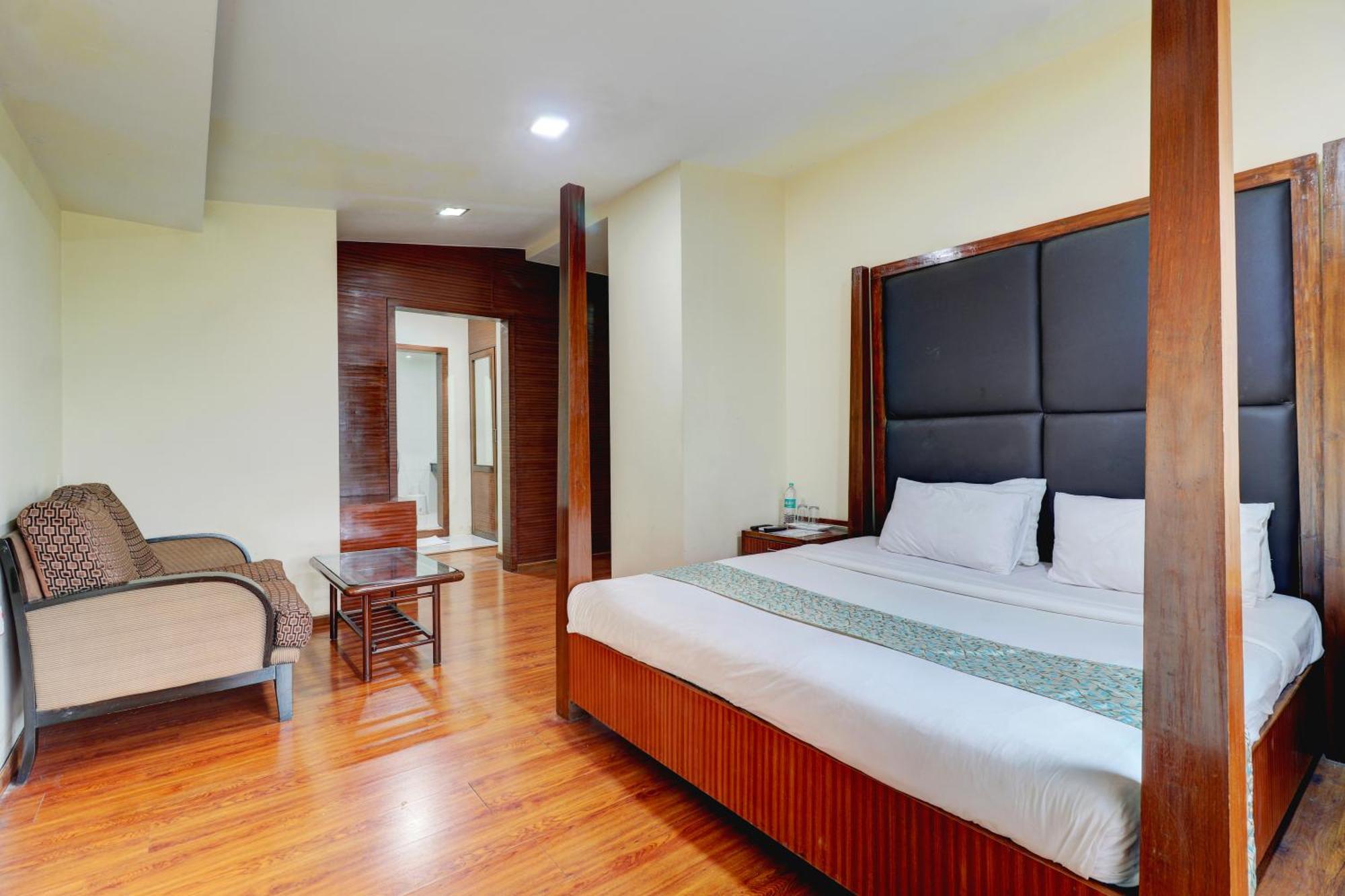 Amazinn Villa Лонавала Экстерьер фото