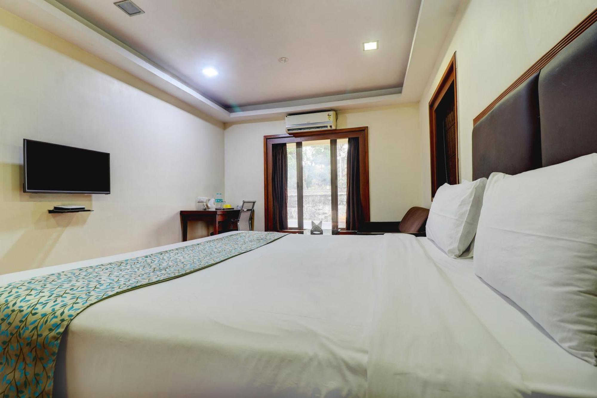Amazinn Villa Лонавала Экстерьер фото