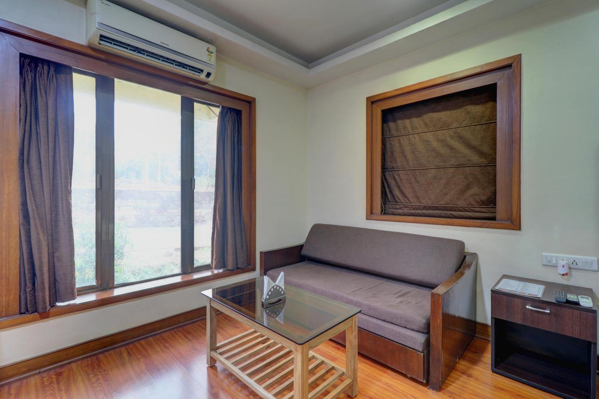 Amazinn Villa Лонавала Экстерьер фото