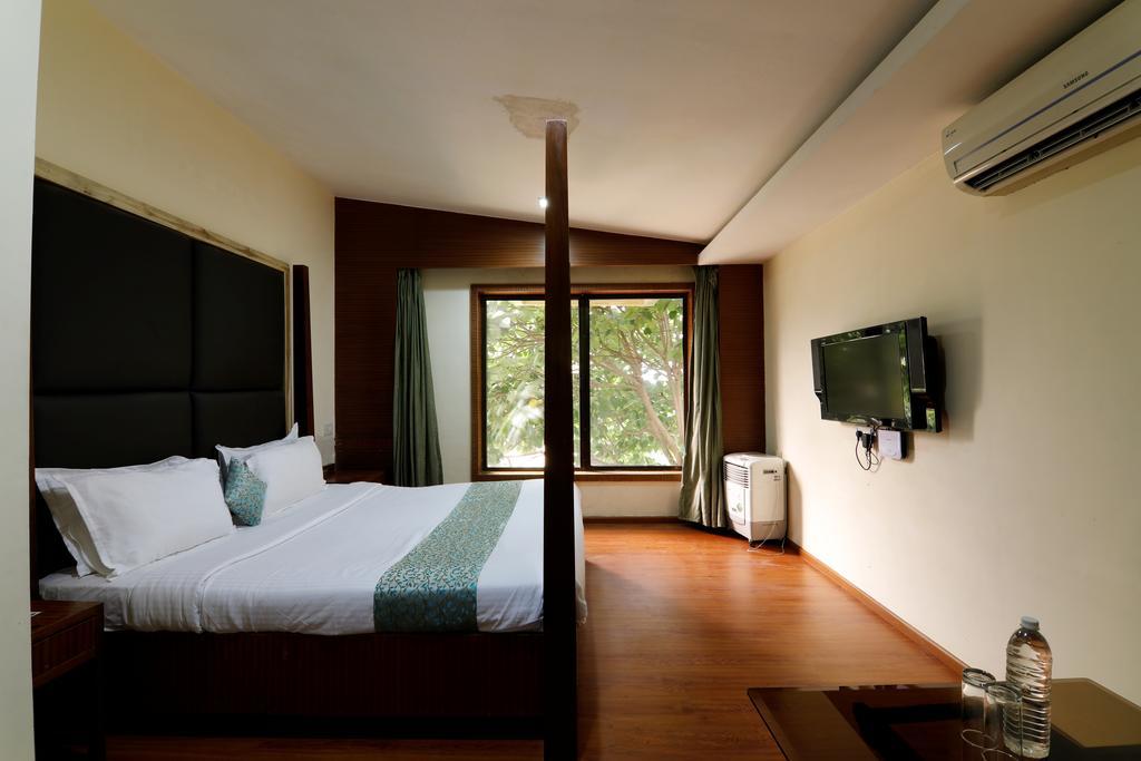 Amazinn Villa Лонавала Экстерьер фото